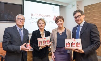 Il pomodoro scende in piazza con Fondazione Veronesi a sostegno della ricerca nella lotta contro il tumore pediatrico
