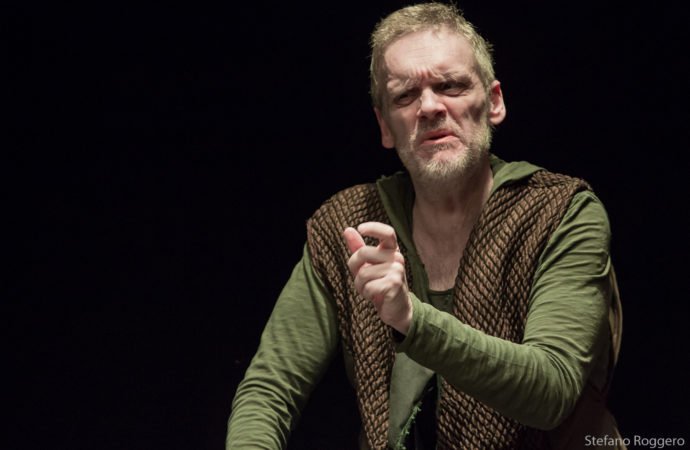 Al Teatro Carcano DIO PLUTO da Aristofane