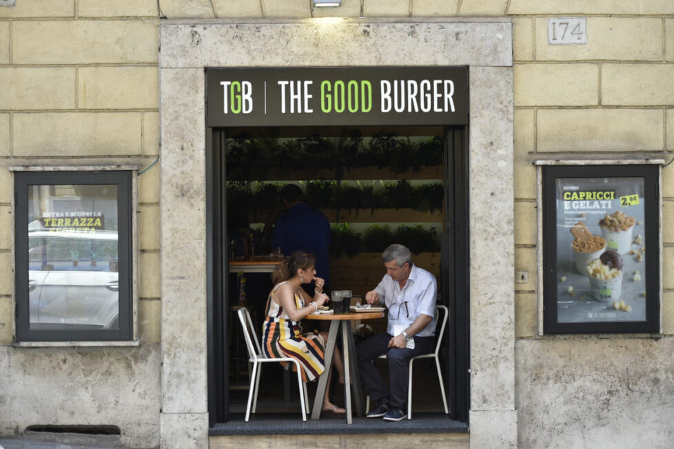 Ricerca Ixè: il 31% degli italiani mangia al bar almeno una volta al mese + il panino della salute