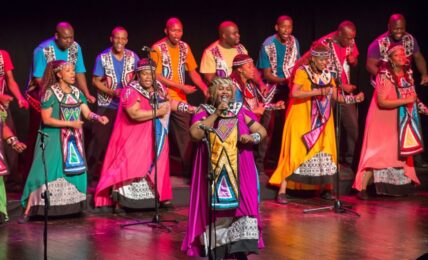 Al Teatro Carcano di Milano  il Soweto Gospel Choir presenta lo spettacolo Freedom