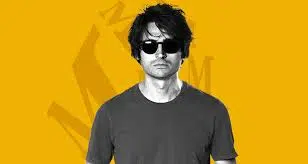 Al Teatro Manzoni cancellazione dello spettacolo "Angelo Duro da vivo"