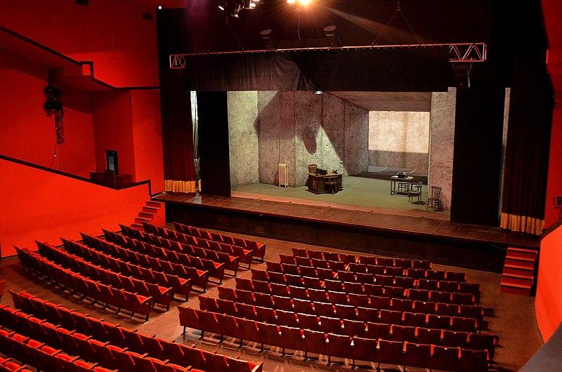Teatro Carcano: a dicembre due appuntamenti culturali di grande interesse