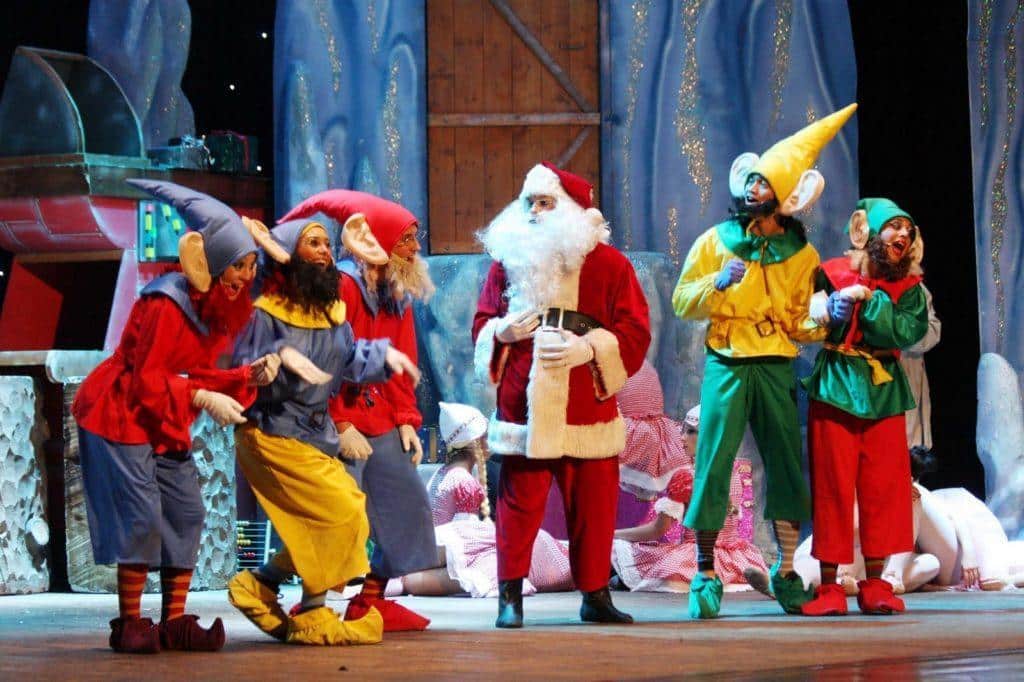 Al Teatro Manzoni Lo spettacolo di Natale con Babbo Natale in persona