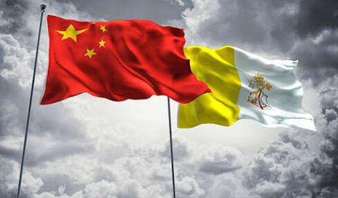 Accordo Vaticano-Cina: quanta differenza con il papato di Wojtjla