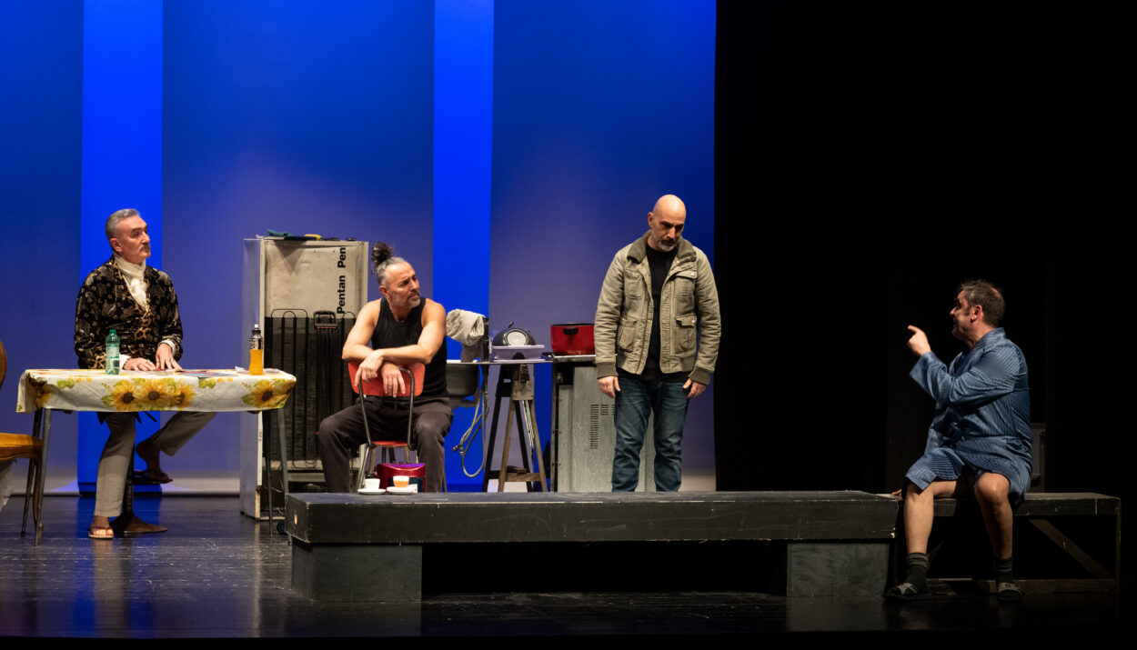 Teatro Martinitt: in scena Casalinghi disperati