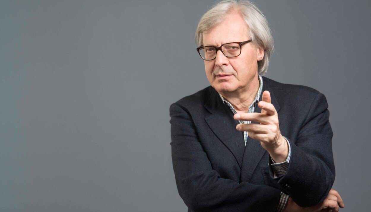 Teatro Manzoni :Vittorio Sgarbi in CANOVA