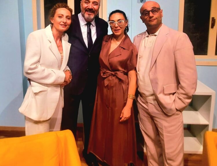 Teatro Martinitt: in scena Uscirò dalla tua vita in taxi