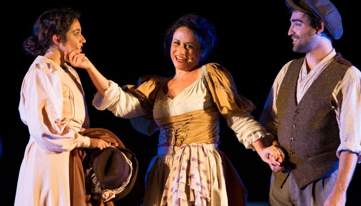 Al Teatro San Babila Camicette Bianche , il musical che ricorda la difficile vita dei nostri emigrati