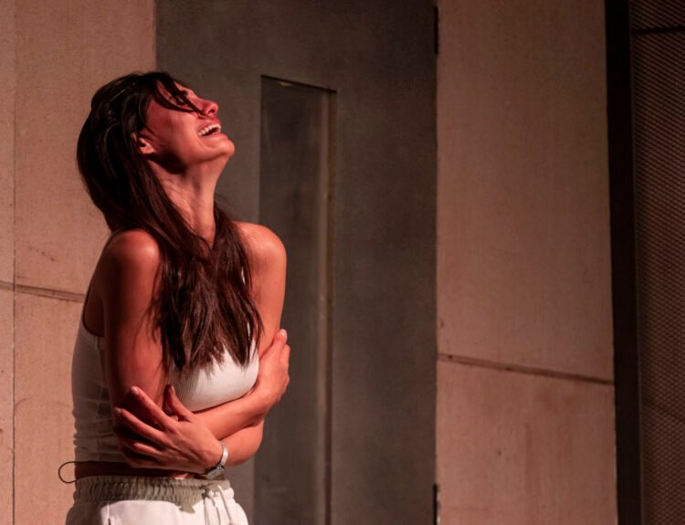 Teatro Manzoni: in scena il thriller psicologico Il Giocattolaio