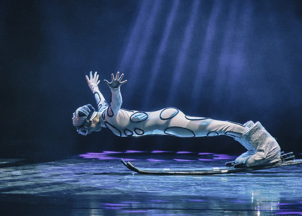 CIRCLES, IL VIAGGIO DEI GIOCHI al Teatro Carcano dal 14 novembre