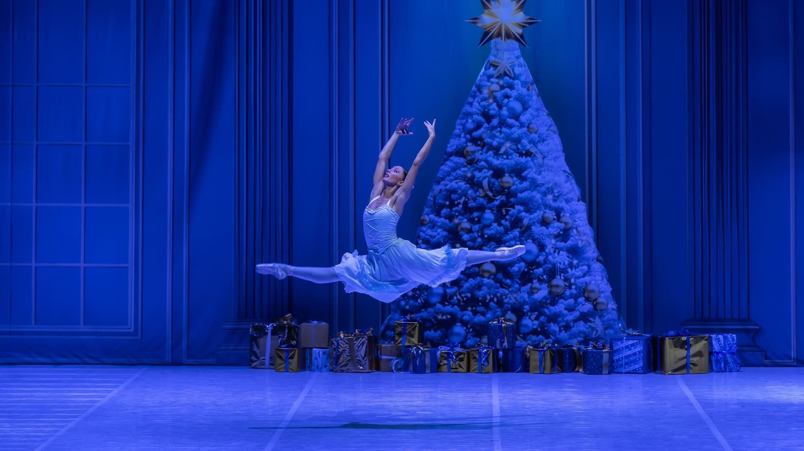 eatro Lirico Giorgio Gaber Milano : il balletto di Milano presenta il nuovo lo Schiaccianoci