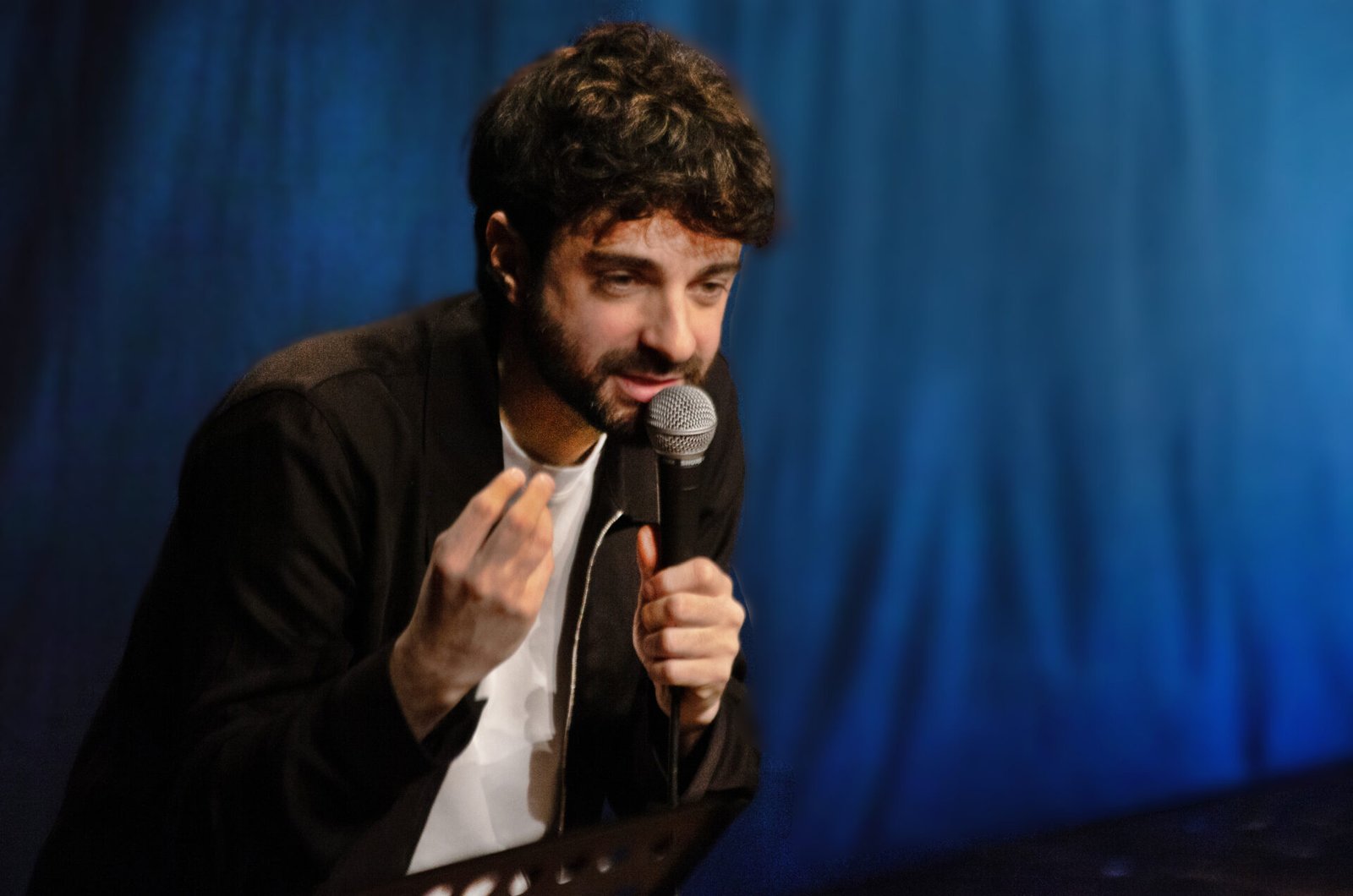 Daniele Gattano in scena al Teatro Manzoni di Milano