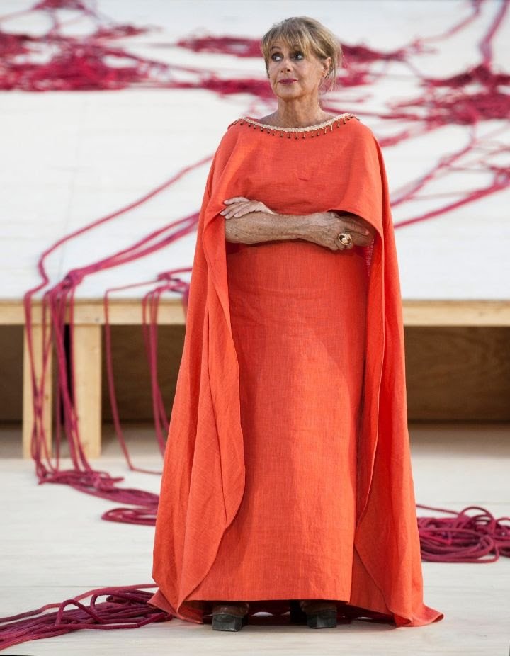 Teatro Carcano:Lella Costa in Lisistrata