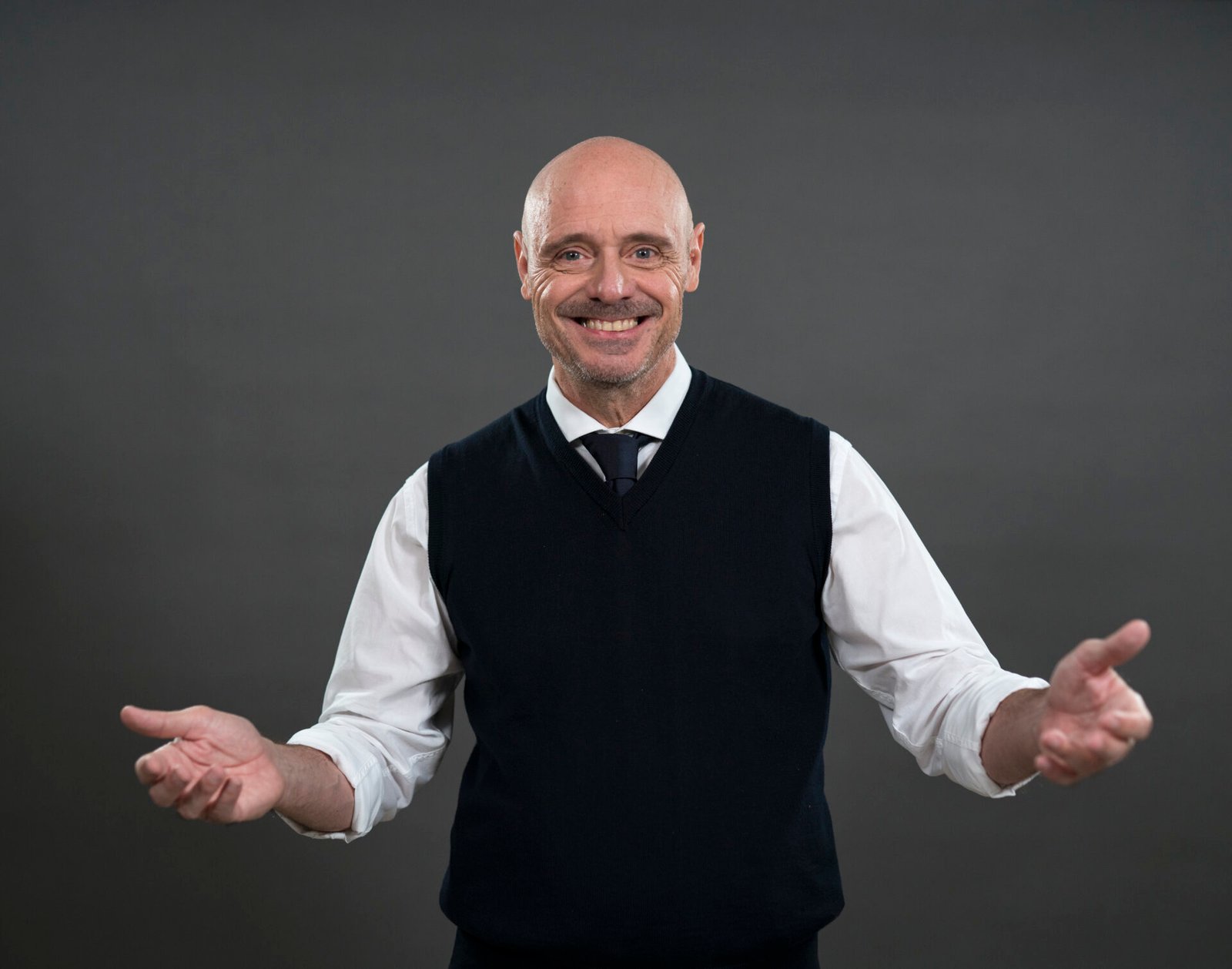 Leonardo Manera in CORTO CIRCUITO