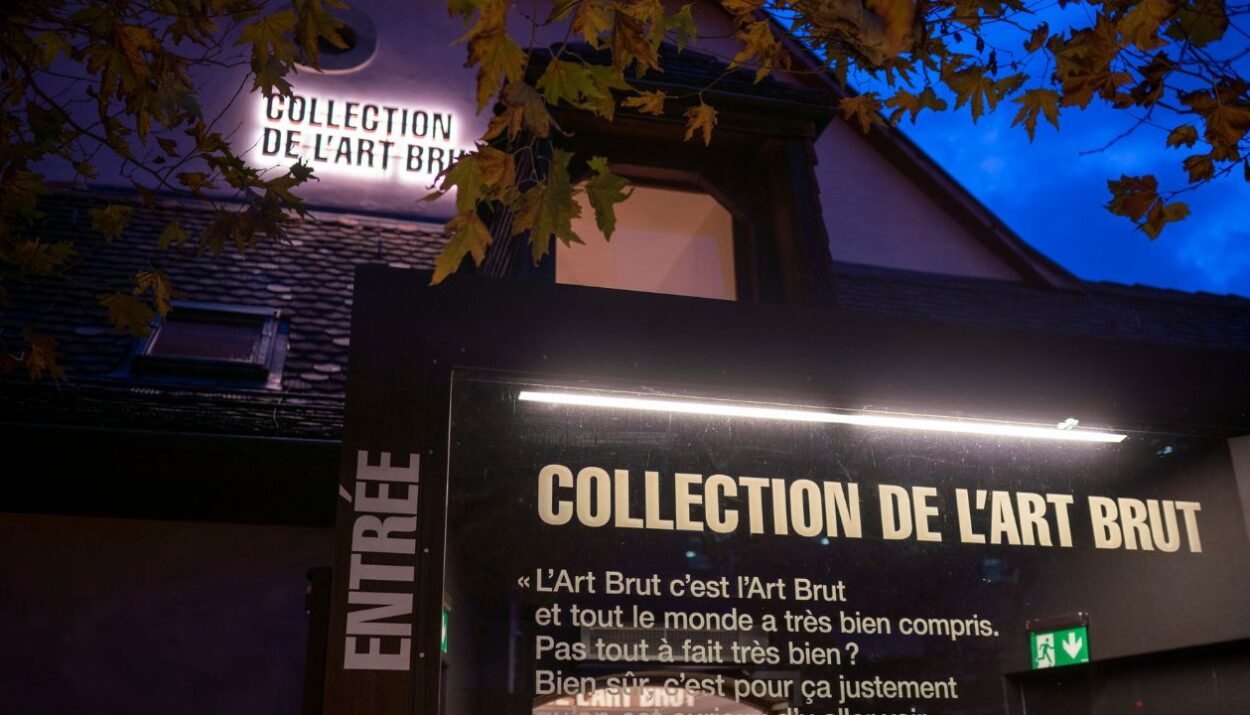 La Collection de l’Art Brut celebra 50 anni a Losanna con oltre 300 opere. Scopri la mostra dedicata a Jean Dubuffet, aperta fino al 27 settembre 2026.