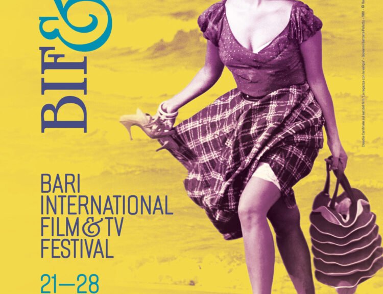 Claudia Cardinale in La rgazza con la valigia