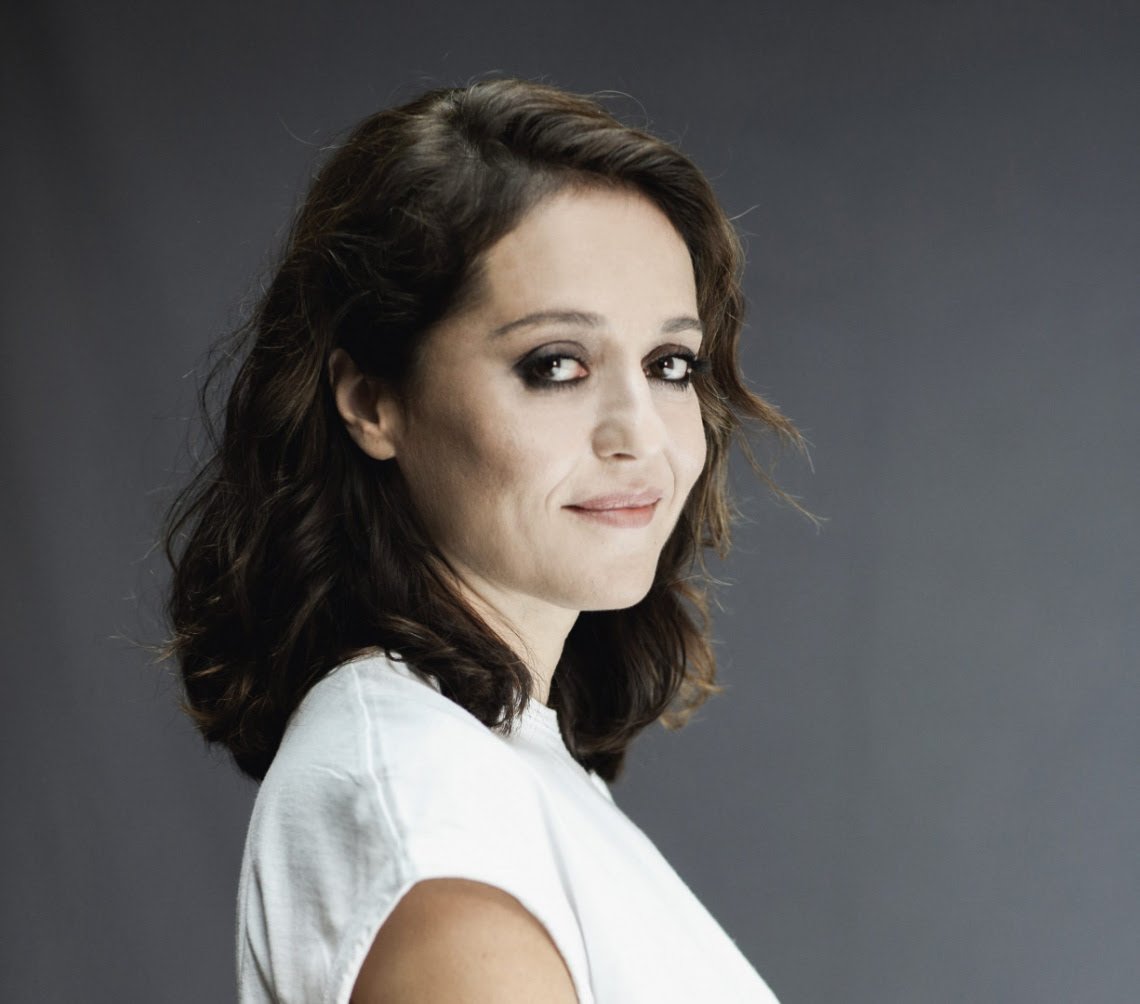 Teatro Carcano: Vanessa Scalera in La Sorella Migliore