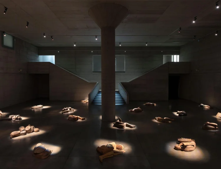 Mimmo Paladino: la mostra a Milano