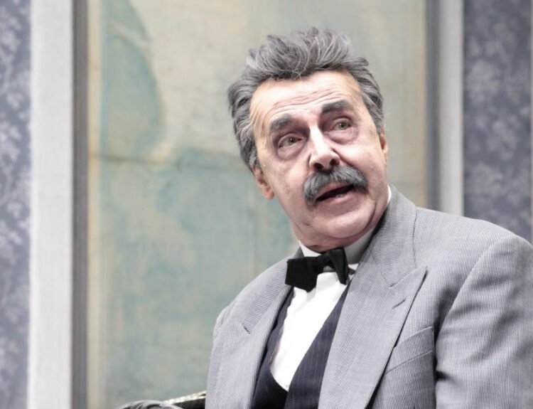Teatro Carcano: Tullio Solenghi in Colpi di Timone