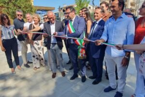 Teramo, RFI rinnova la piazza davanti alla stazione