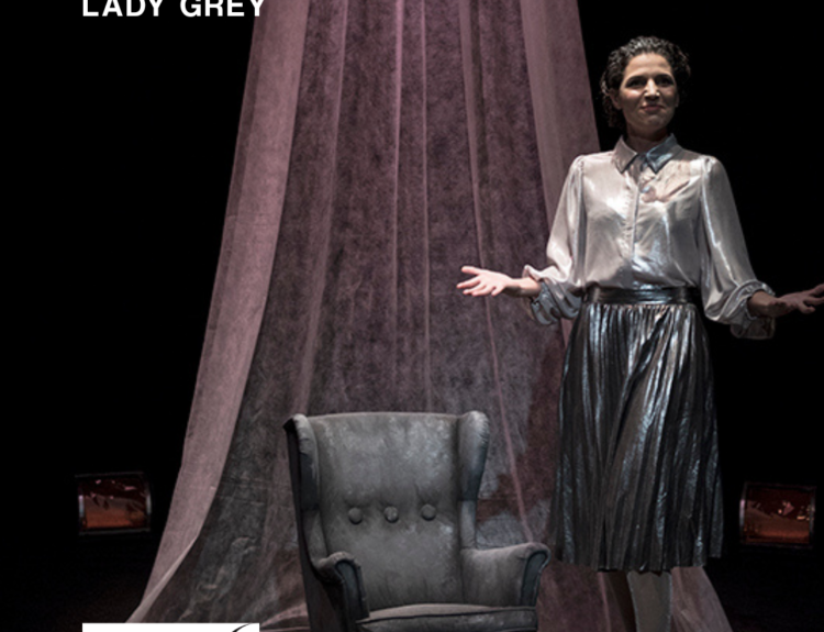 L'attrice Giroldini in scena